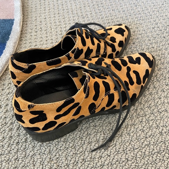 L’Intervalle Leopard Print Oxfords - Picture 2 of 3